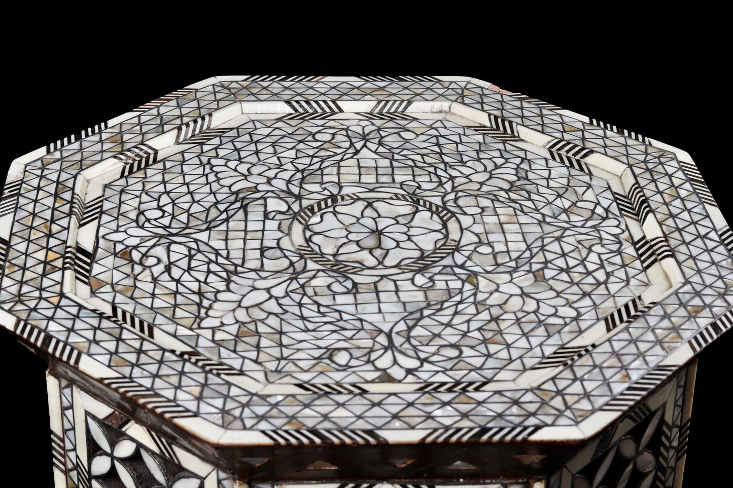 Large Side Table Set - Covered in Mother of Pearl