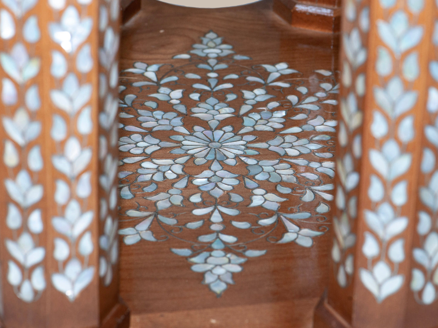 Dining Table - Mother Pearl