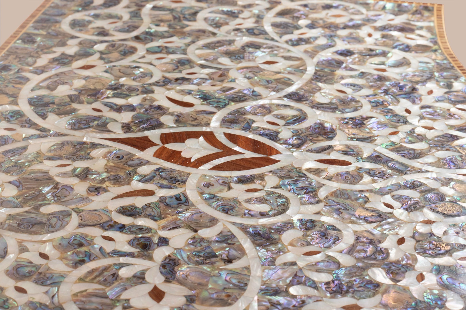 Dresser & Mirror Set - Covered in Mother of Pearl (Nacreous)