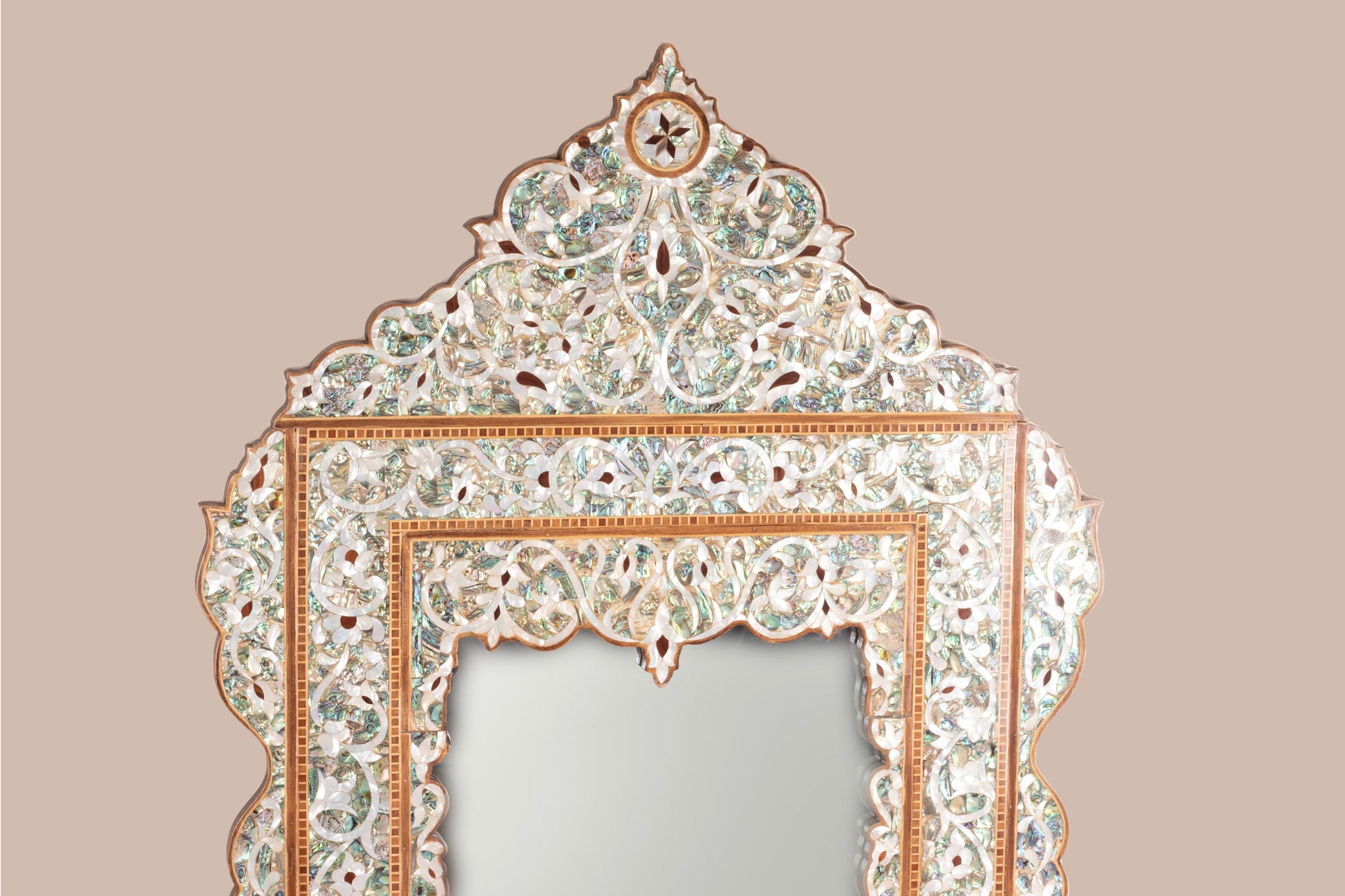 Dresser & Mirror Set - Covered in Mother of Pearl (Nacreous)