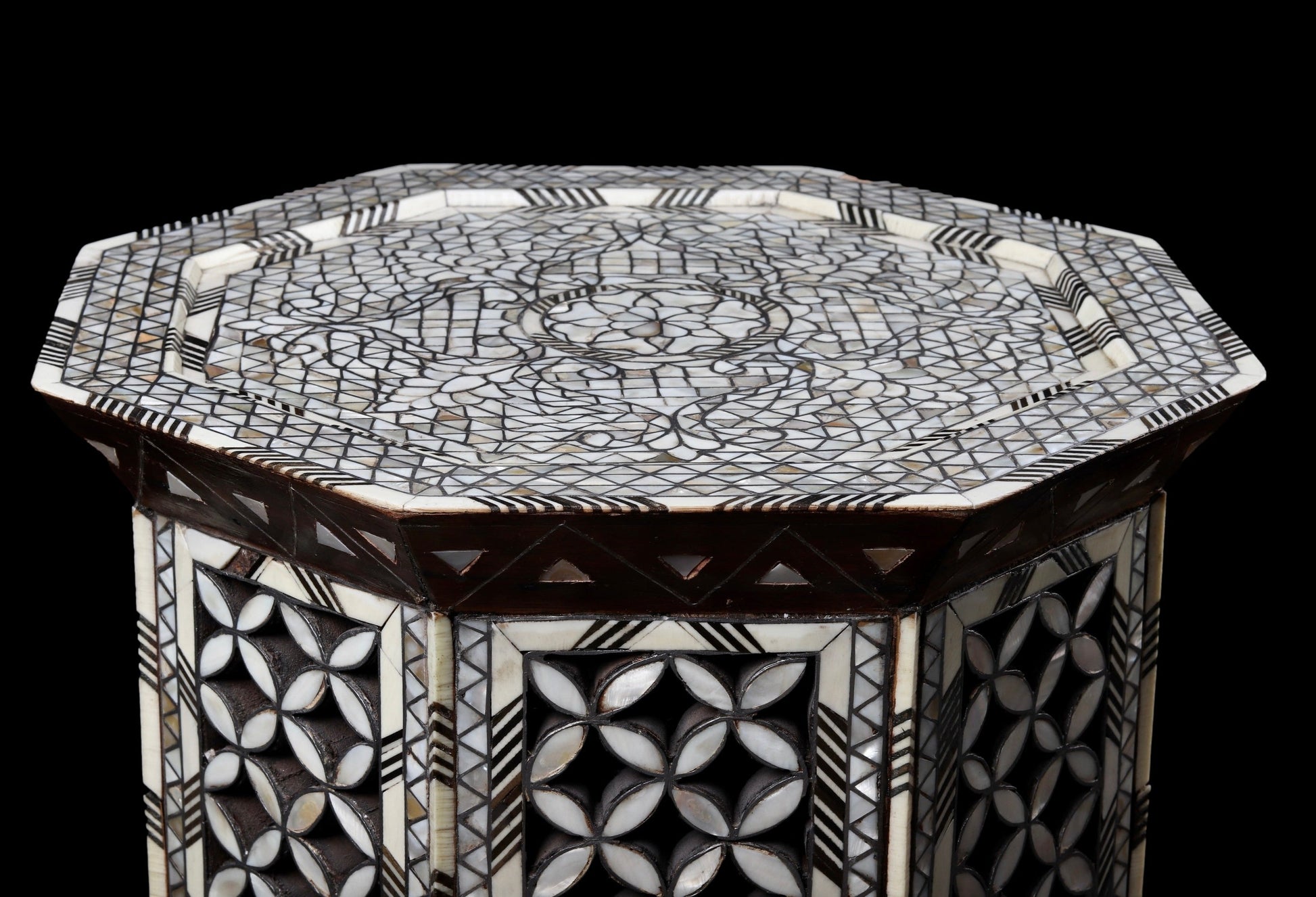 Large Side Table Set - Covered in Mother of Pearl