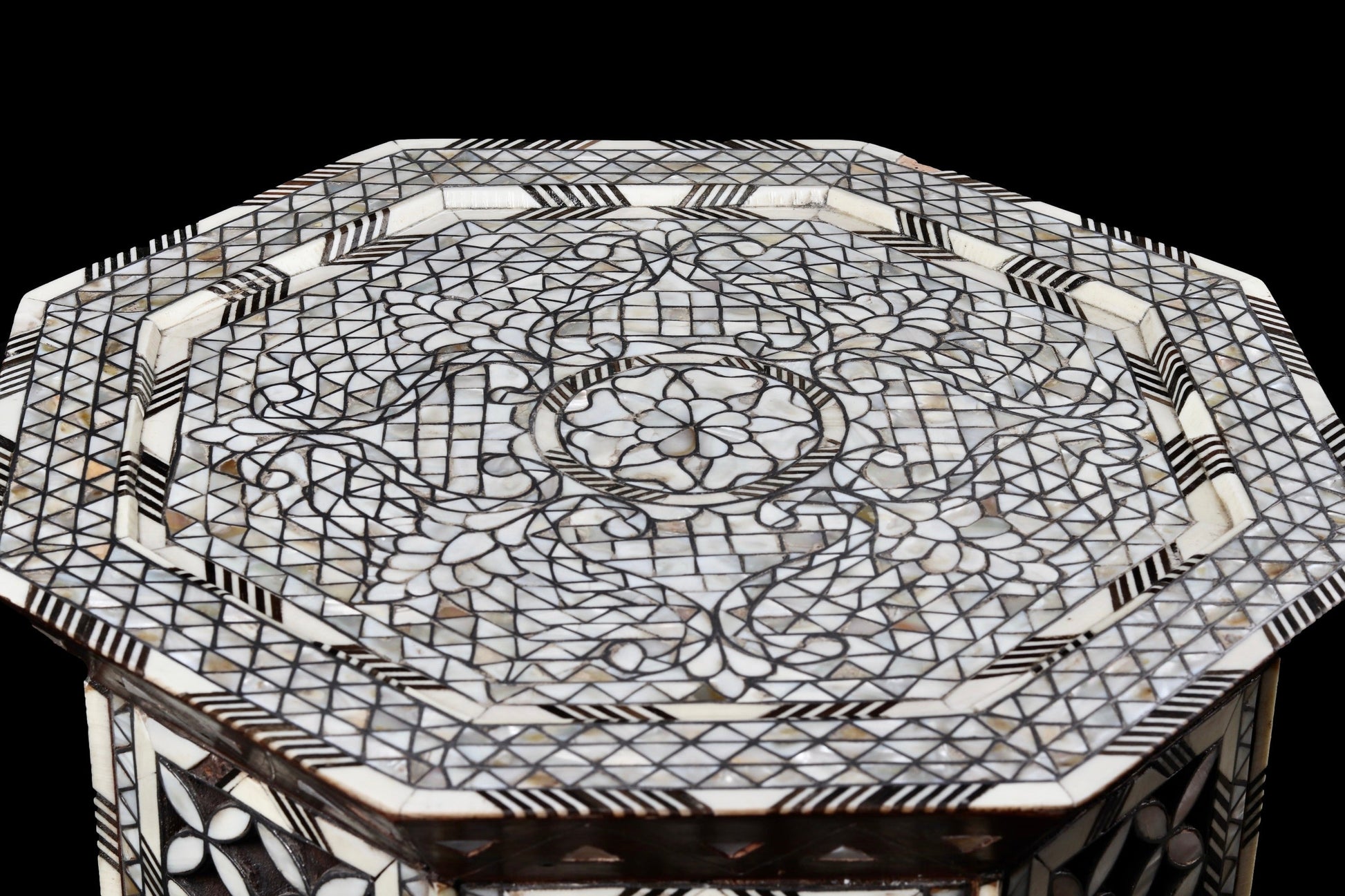 Large Side Table Set - Covered in Mother of Pearl