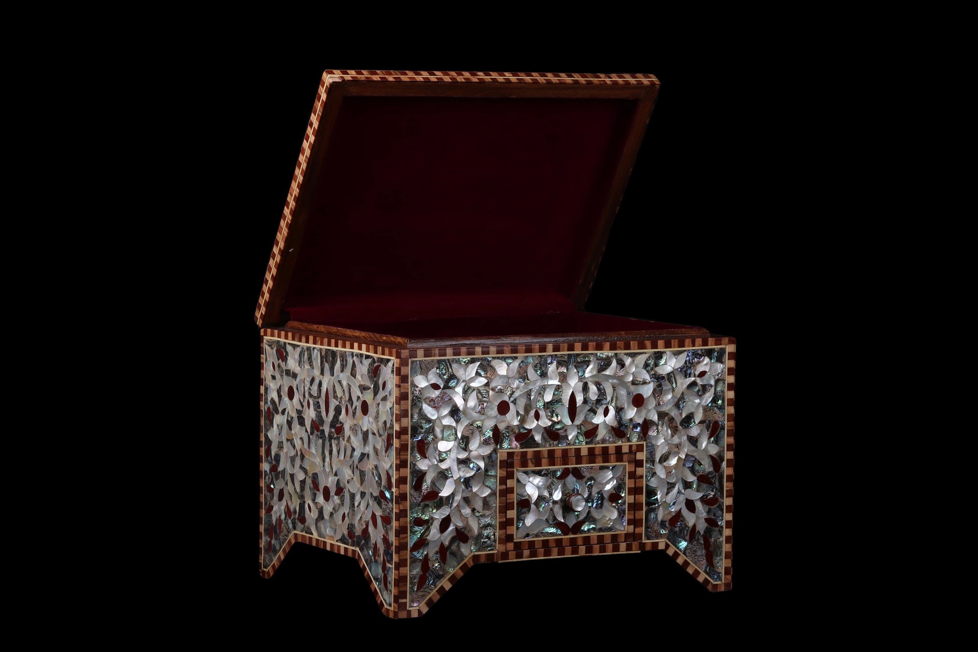Mother of Pearls Box