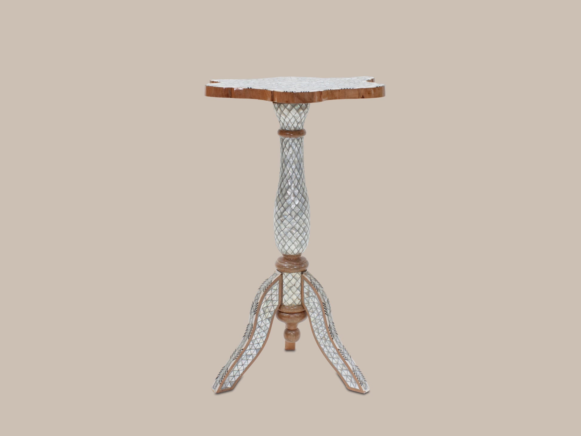Side Table Covered Mother Pearl